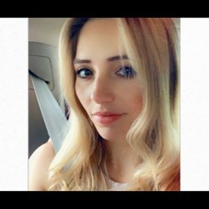 Meet your Posher, Stephenie